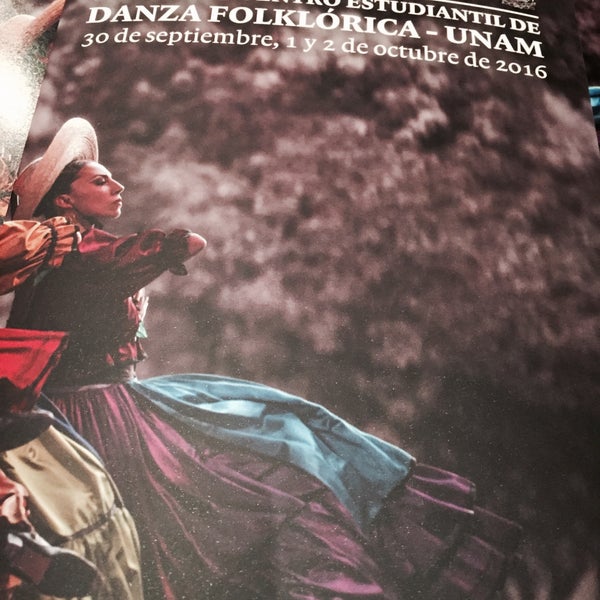 Foto diambil di Sala Miguel Covarrubias, Danza UNAM oleh Josué M. pada 10/1/2016