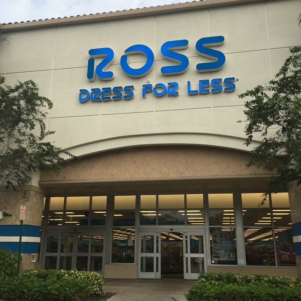 When will Ross Dress for Less open at the former Marshfield Mall?