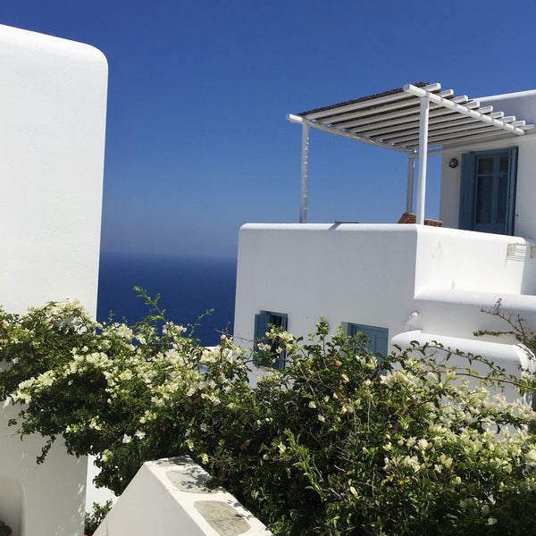 Best place to stay at Folegandros!!!
