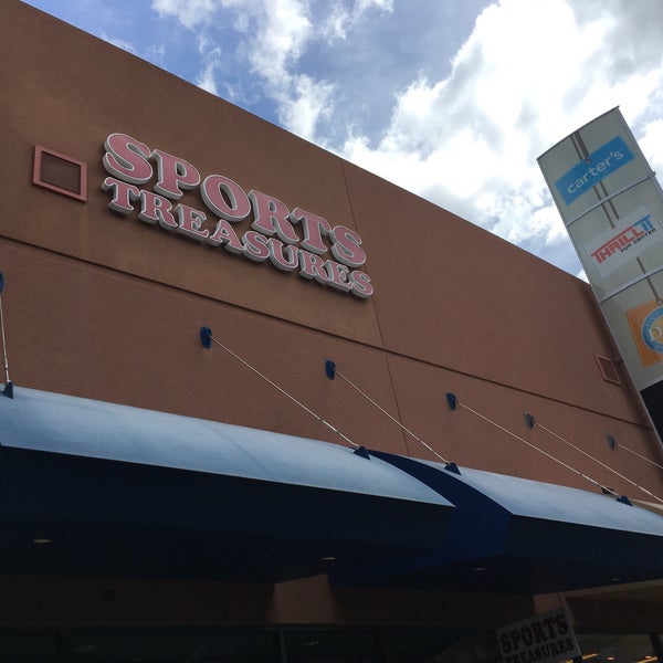 Sports Treasures Orange'de Spor Gereçleri Mağazası