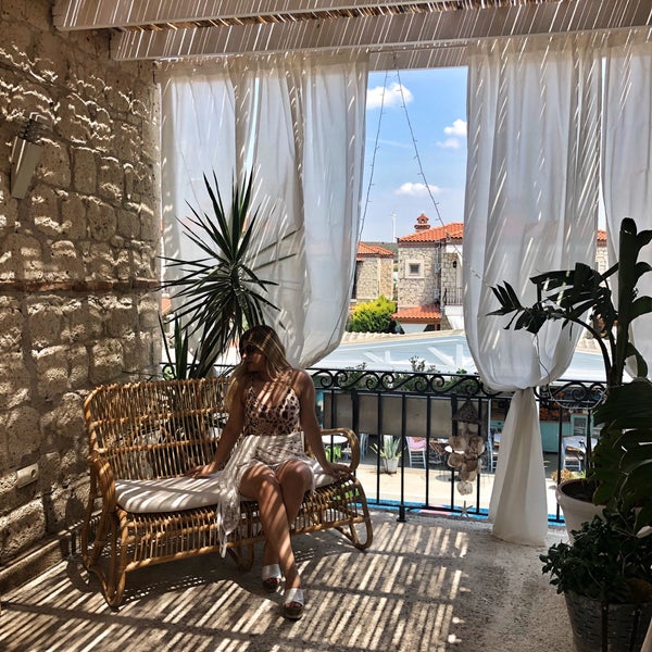 Foto tirada no(a) Evliyagil Hotel by Katre por 🔱⭐️ DꂅภᎥᏃ S. em 7/17/2019
