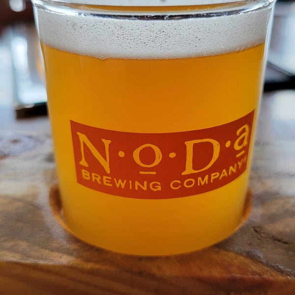 Das Foto wurde bei NoDa Brewing Company von Bryan T. am 10/2/2022 aufgenommen