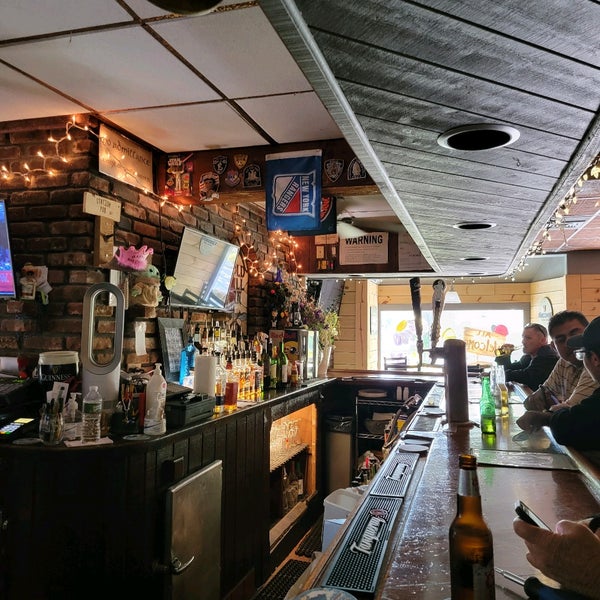 Паб коннолли стейшен в москве. Столешников переулок 8 ирландский паб. Столешников переулок 8 ирландский паб. Ирландский паб столешников переулок. Коннелли паб.