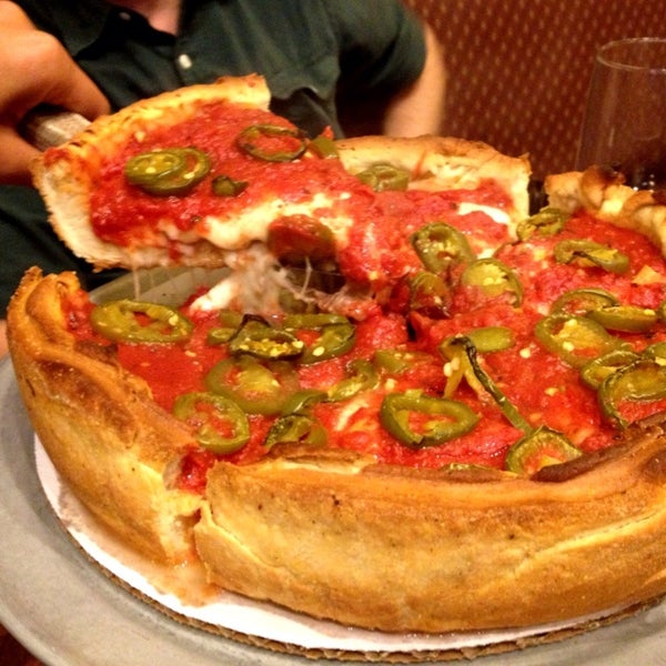 Das Foto wurde bei Patxi&#39;s Pizza von Karla am 10/19/2012 aufgenommen