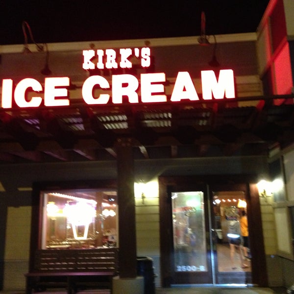 Foto diambil di Kirk&#39;s 1890 Ice Cream Parlor oleh Chris G. pada 4/19/2013