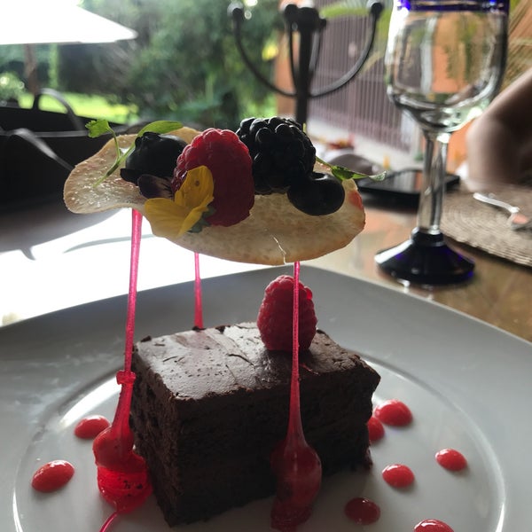 Das Foto wurde bei Gusto Cuernavaca Hotel&amp;Restaurante von Nad C. am 7/7/2018 aufgenommen