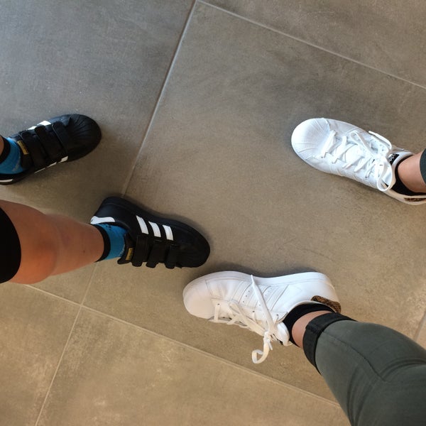 interior sport + sneakerpalace