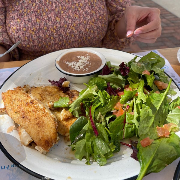 Four Tunas Fish & Bar Central Escondido 601 N Broadway Ste D