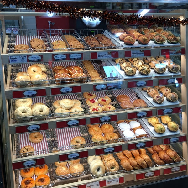 TIM HORTONS - 33 Photos & 54 Reviews - 1562 Hylan Blvd, Staten Island, New  York - Donuts - Restaurant Reviews - Phone Number - Menu - Yelp