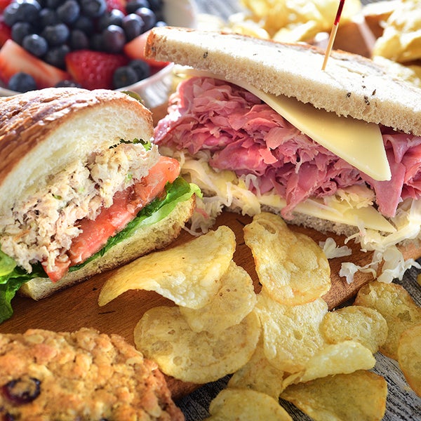 Skillets Naples Park Shore Breakfast Spot