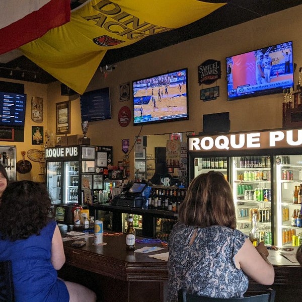 Foto scattata a Roque Pub da Alex J. il 5/5/2021