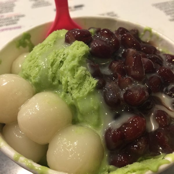 Foto scattata a Salju Dessert da Jun S. il 7/13/2015