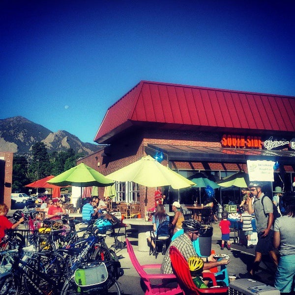 6/26/2013 tarihinde BoulderRunnerziyaretçi tarafından South Side Walnut Cafe'de çekilen fotoğraf