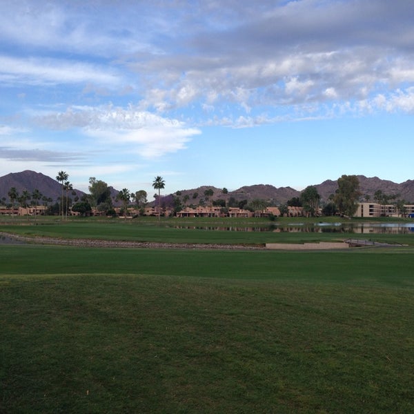 รูปภาพถ่ายที่ McCormick Ranch Golf Club โดย brian c. เมื่อ 4/19/2014