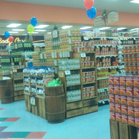Far market. Far market. Family faring галерея. Fruit shop interior. Far market.