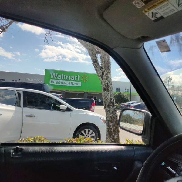 Walmart Neighborhood Market Grocery Store in Southeast Jacksonville