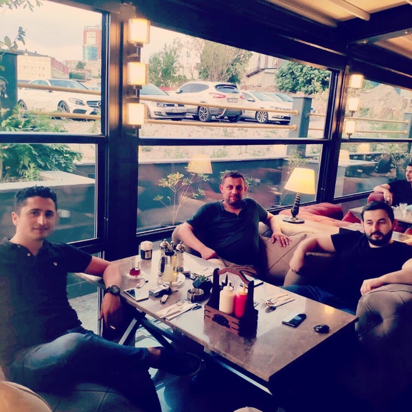 6/19/2019にBlack ⚓.がShisha Lüle Loungeで撮った写真