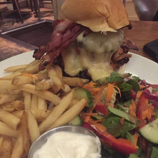 Walkers Cocktails Gastropub in Hastings