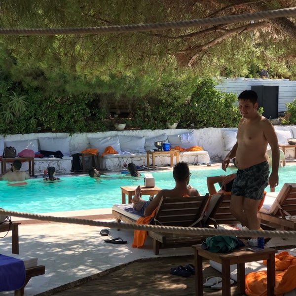 Foto scattata a Aquente Warm Pool da Ahmet il 8/13/2019