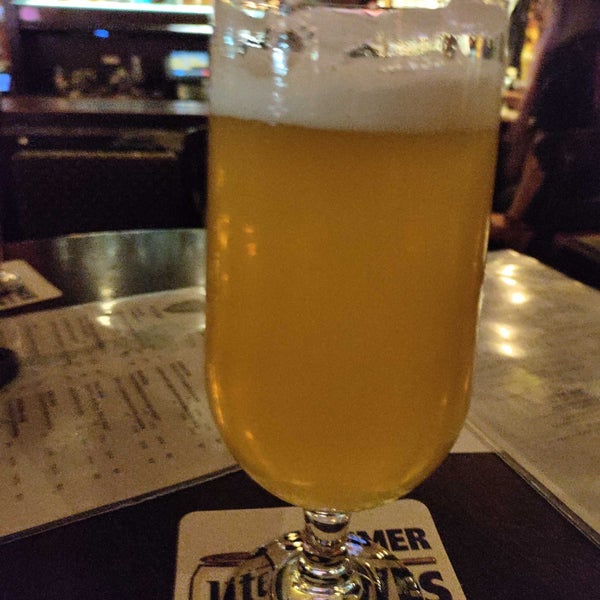 Photo taken at Beer Authority NYC by Patrick H. on 11/4/2022