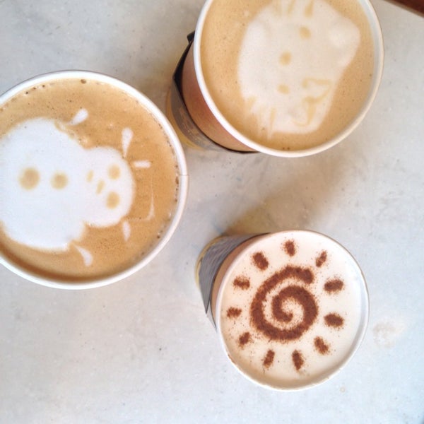 Foto diambil di Caffeination oleh Geo G. pada 1/11/2014