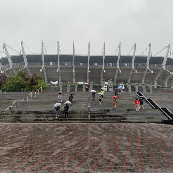 Photo taken at Ulsan Munsu Football Stadium by はま on 6/26/2019