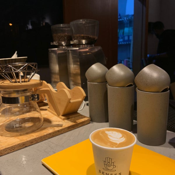 2/19/2022 tarihinde FoFo ☕.ziyaretçi tarafından SENSES Specialty Coffee'de çekilen fotoğraf