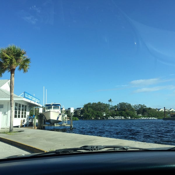 Photo taken at The Boathouse on Naples Bay by Val S. on 10/2/2017