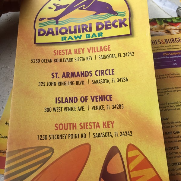 Photo prise au Daiquiri Deck Siesta Key Village par Val S. le9/24/2017