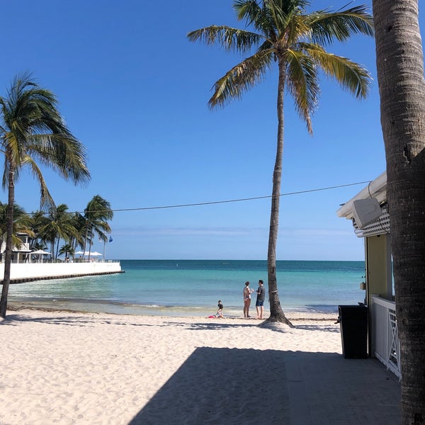 Photo prise au Southernmost Beach Cafe par Tom H. le3/21/2021