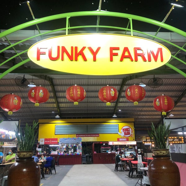 Funky Farm Foodcourt 2 tips from 49 visitors