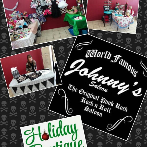 รูปภาพถ่ายที่ Johnny&#39;s Saloon โดย Auntie Huffybutt a. เมื่อ 12/20/2014