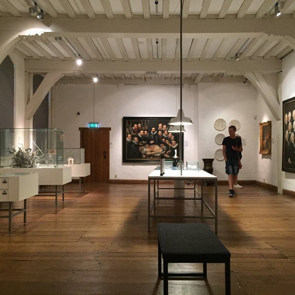 Das Foto wurde bei Museum Prinsenhof Delft von 罷個 蘇. am 8/13/2018 aufgenommen