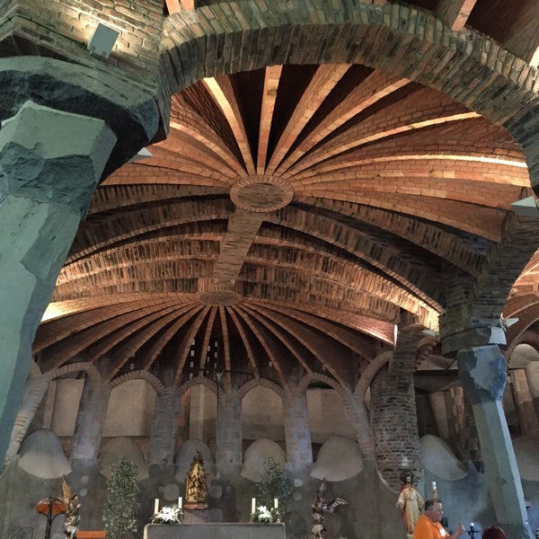 7/15/2018に罷個 蘇.がCripta Gaudíで撮った写真