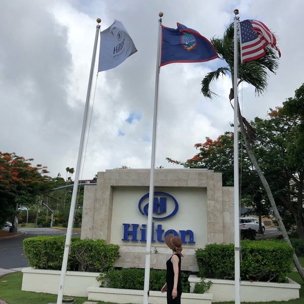 Foto diambil di Hilton Guam Resort &amp; Spa oleh Yejin L. pada 6/5/2018