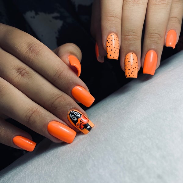 Photos At Parisa S New Nail Salon ناخنکده پریسا 1 Tip From 342 Visitors