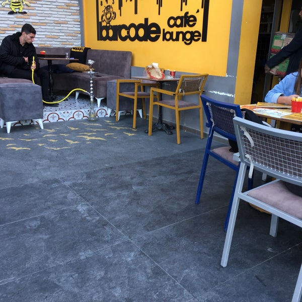 Foto tirada no(a) Barcode Cafe Lounge por Hakan K. em 12/8/2018