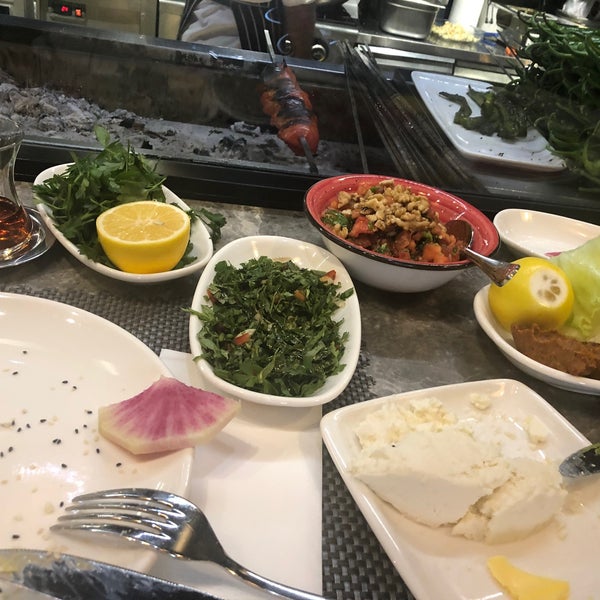 12/10/2019 tarihinde Abdullahziyaretçi tarafından Chef Erdal Adana Kebap Göktürk'de çekilen fotoğraf