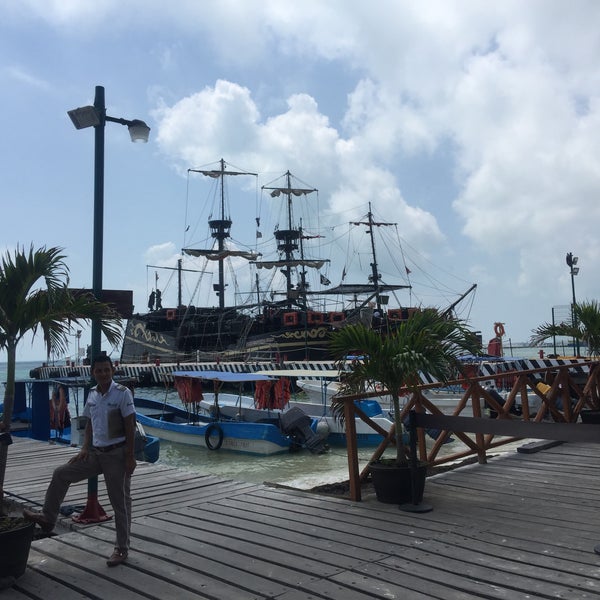 5/2/2016 tarihinde Victor H.ziyaretçi tarafından Captain Hook Pirate Ship'de çekilen fotoğraf