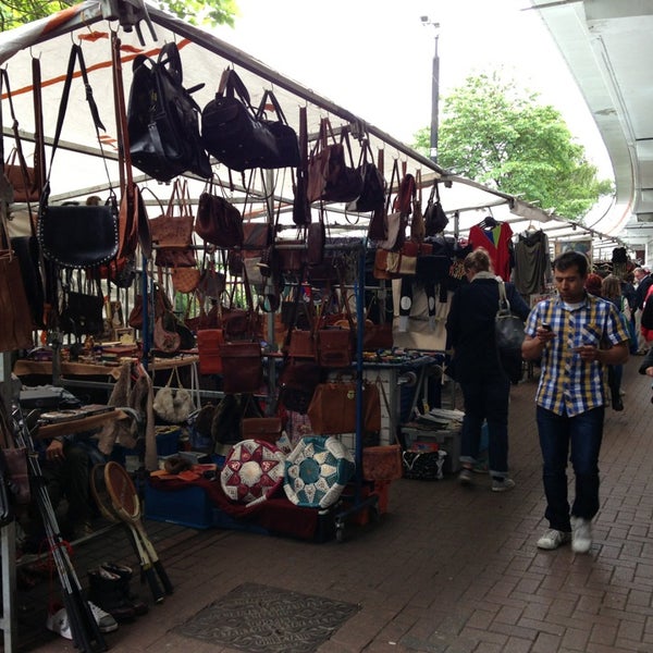 Portobello Green Vintage Fashion Market Golborne 14 tips