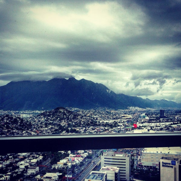 LiU Residences East Ave. Eugenio Garza Lagüera