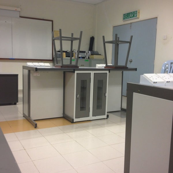 ветеринарная клиника игуана на смольной. научно-клинические лаборатории россия. лаборатория 26. лаборатория ite. лаборатория 26.