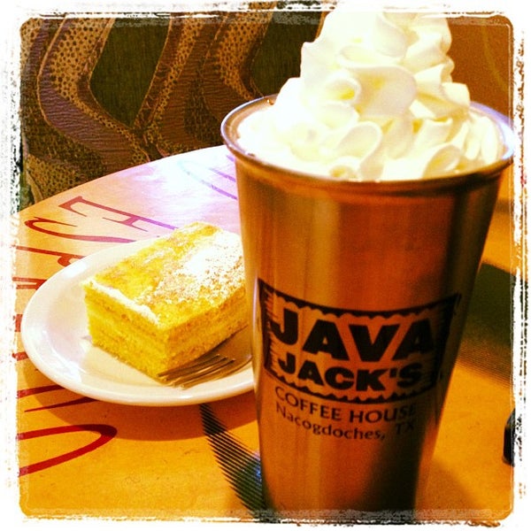 Foto scattata a Java Jacks Coffee House da Josh H. il 11/6/2012