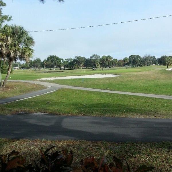 Photo taken at Rocky Point Golf Course by Leimomia M. on 1/11/2014