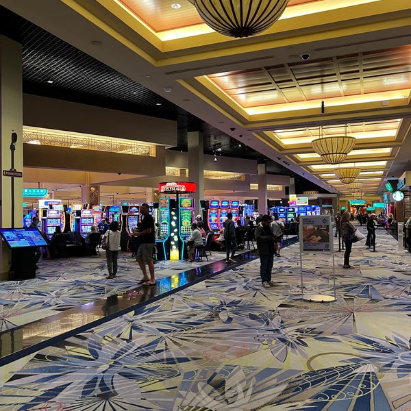 Harro Rincon Slot Machine Photos at Harrah's Southern California Casino & Resort - 777 Harrahs ...