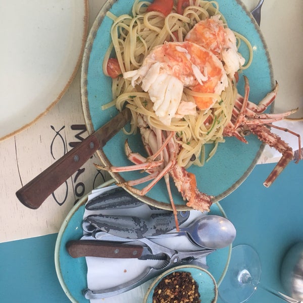 We ended our Leros adventure with another delicate Mylos experience: linguini with lobster
