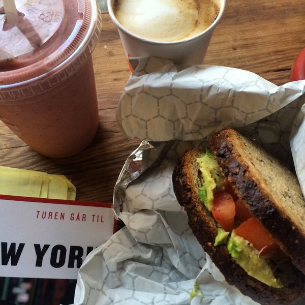 Great sandwich and smoothie! The wi-fi doesn't work and you'll get better coffee elsewhere.