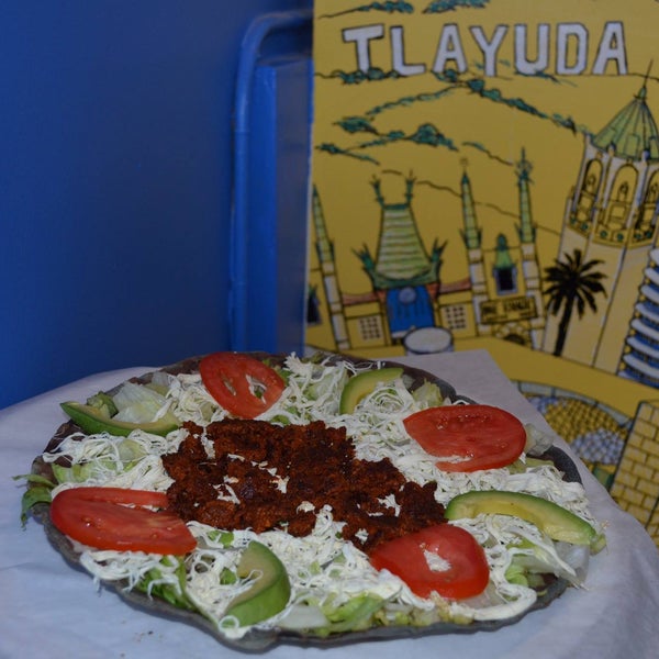 8/9/2015 tarihinde Tlayuda L.A. Mexican Restaurantziyaretçi tarafından Tlayuda L.A. Mexican Restaurant'de çekilen fotoğraf