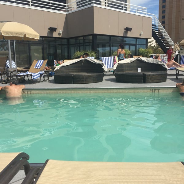 Caesars Rooftop Pool level 7400