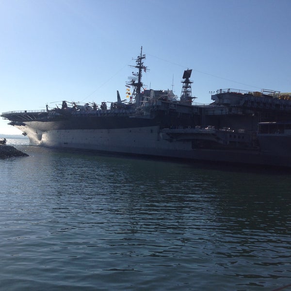 Foto tirada no(a) USS Midway Museum por Carter B. em 5/13/2013